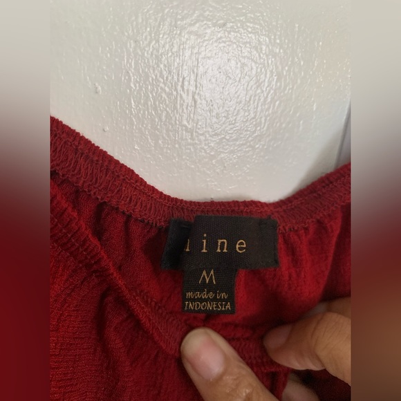 Red top - Picture 3 of 3